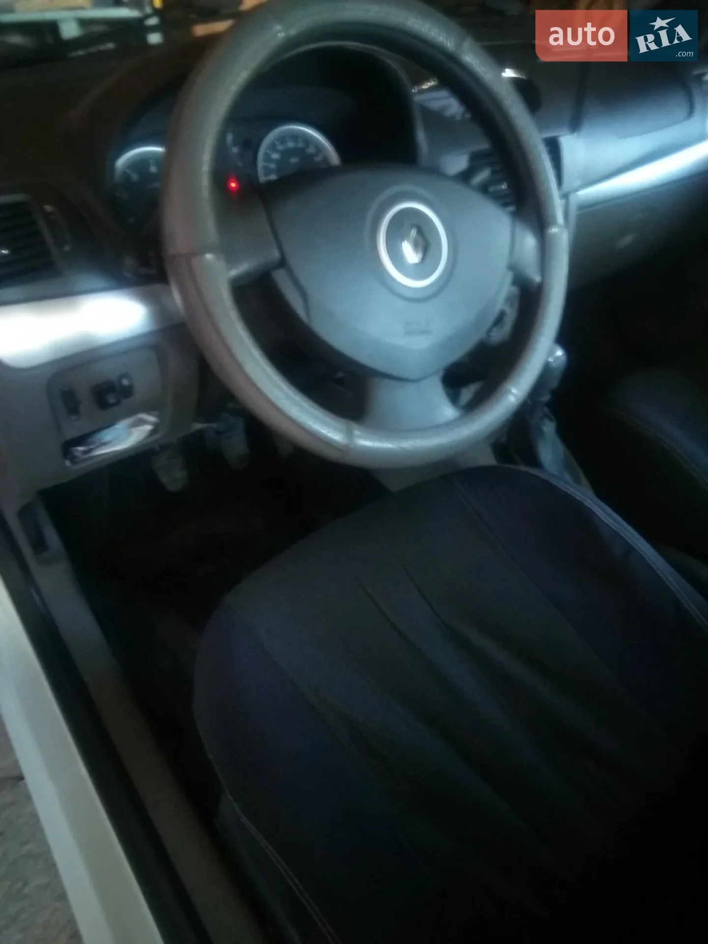 2011 Renault Clio - мініатюра 4