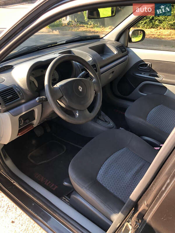 Седан Renault Clio Symbol 2006 в Киеве