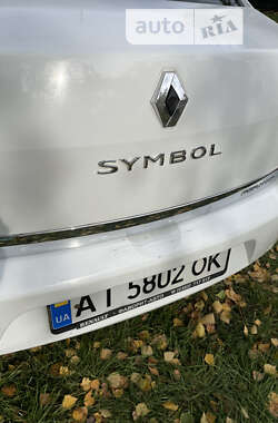 Седан Renault Clio Symbol 2011 в Пирятині