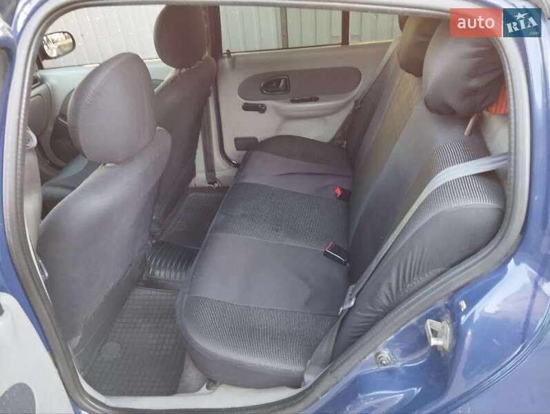 Седан Renault Clio Symbol 2005 в Киеве
