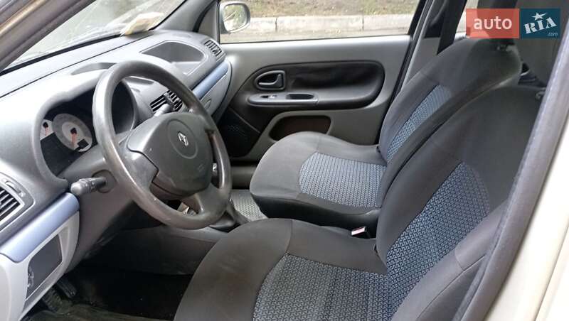 Седан Renault Clio Symbol 2008 в Киеве