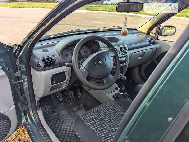 Седан Renault Clio Symbol 2003 в Ровно