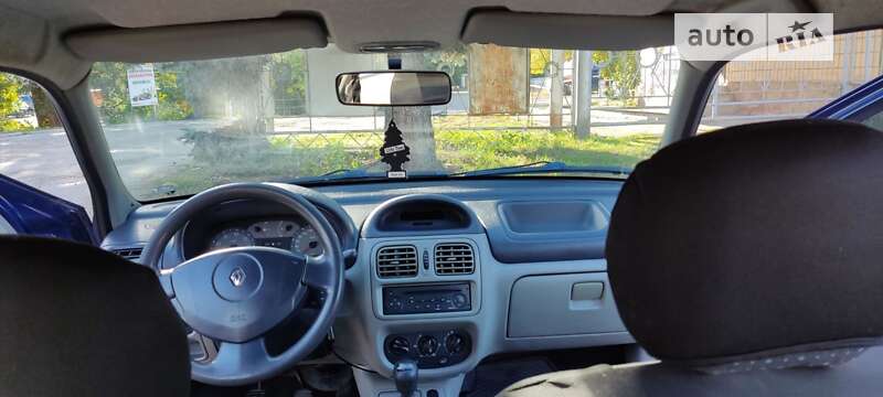 Седан Renault Clio Symbol 2006 в Черновцах