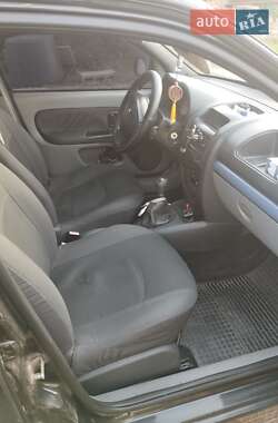 Седан Renault Clio Symbol 2008 в 