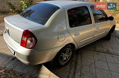 Седан Renault Clio Symbol 2006 в 