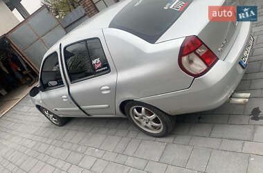 Седан Renault Clio Symbol 2008 в 