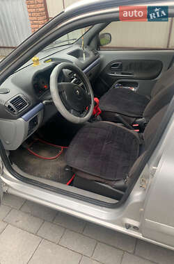 Седан Renault Clio Symbol 2008 в 