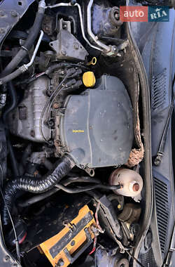 Седан Renault Clio Symbol 2003 в 