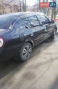 Седан Renault Clio Symbol 2008 в 