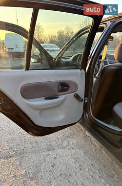 Седан Renault Clio Symbol 2006 в 