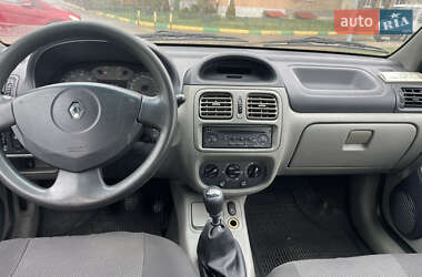 Седан Renault Clio Symbol 2005 в 