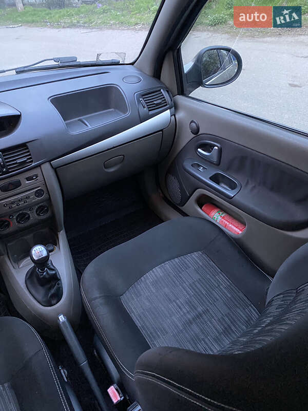Седан Renault Clio Symbol 2008 в Дніпрі