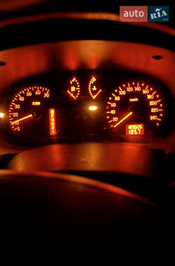 Седан Renault Clio Symbol 2003 в 
