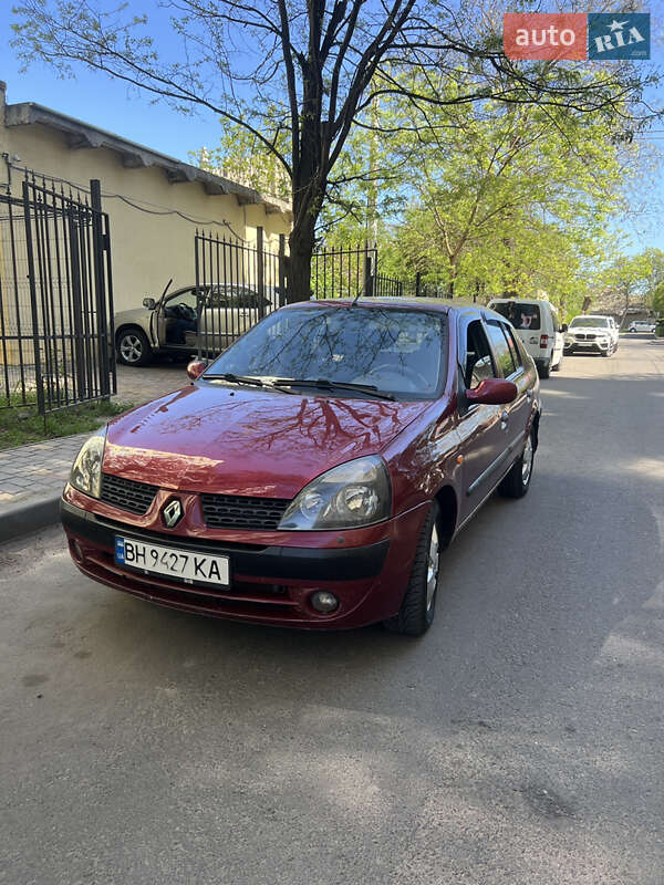 Renault Clio Symbol 2002