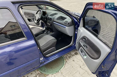 Седан Renault Clio Symbol 2008 в 