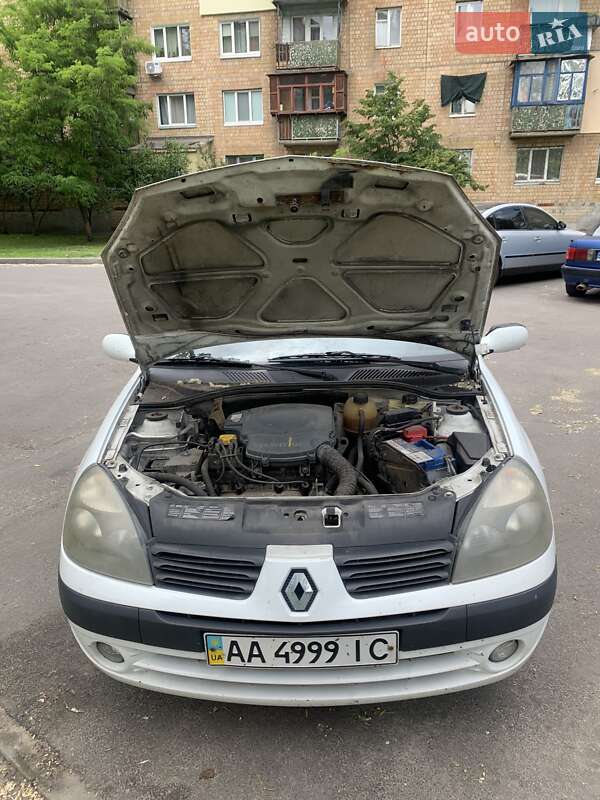 Седан Renault Clio Symbol 2006 в Киеве