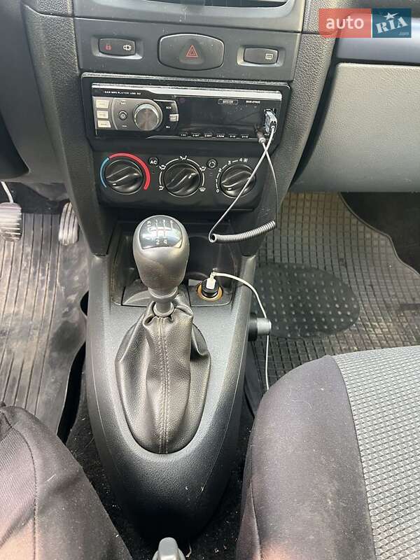 Седан Renault Clio Symbol 2007 в Києві