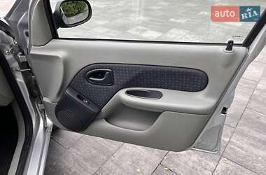 Седан Renault Clio Symbol 2006 в 