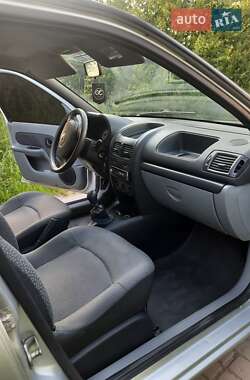 Седан Renault Clio Symbol 2007 в 