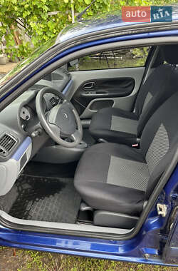 Седан Renault Clio Symbol 2008 в 