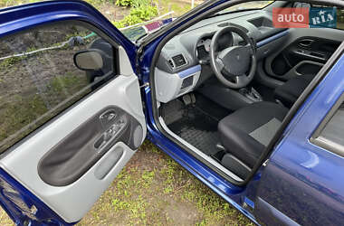 Седан Renault Clio Symbol 2008 в 