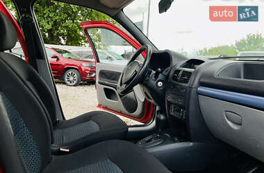 Седан Renault Clio Symbol 2006 в 