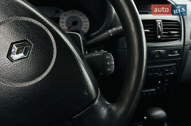 Седан Renault Clio Symbol 2006 в 