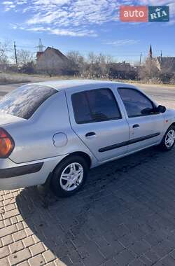 Седан Renault Clio Symbol 2003 в 