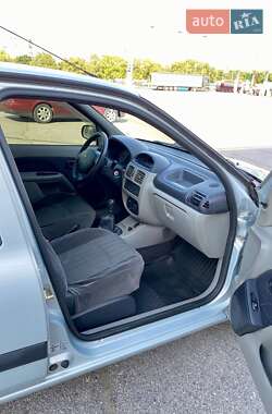 Седан Renault Clio Symbol 2003 в 
