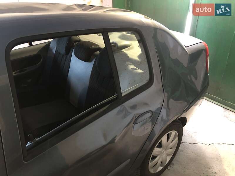 Седан Renault Clio Symbol 2008 в Дніпрі