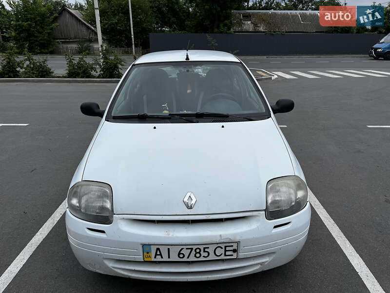 Седан Renault Clio Symbol 2001 в Бородянці