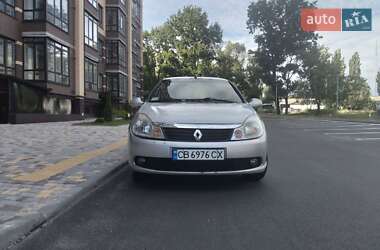 Седан Renault Clio Symbol 2011 в 
