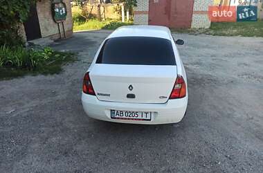 Седан Renault Clio Symbol 2001 в 