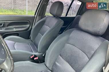 Седан Renault Clio Symbol 2001 в 