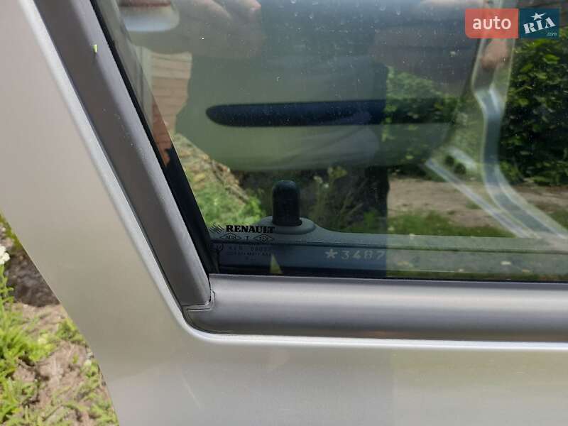 Седан Renault Clio Symbol 2006 в Кропивницком