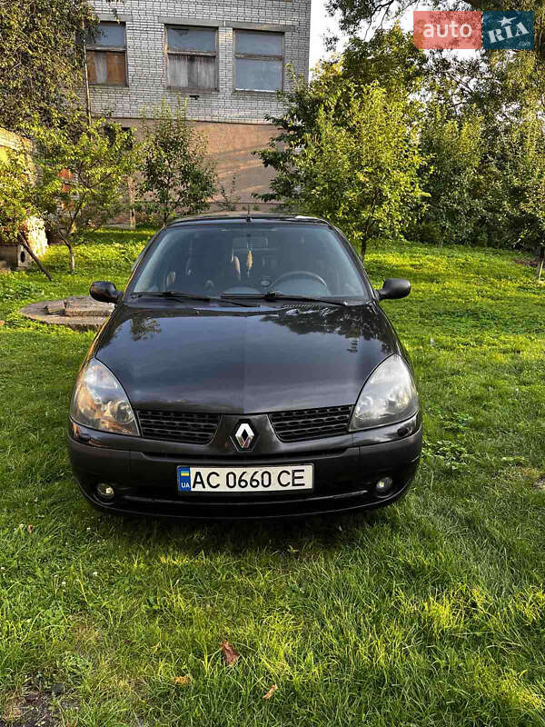Renault Clio Symbol 2002