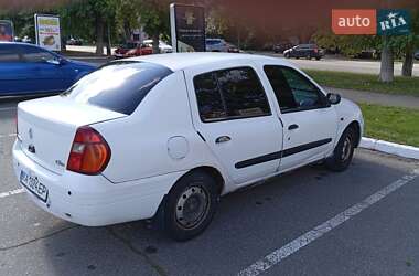 Седан Renault Clio Symbol 2001 в 