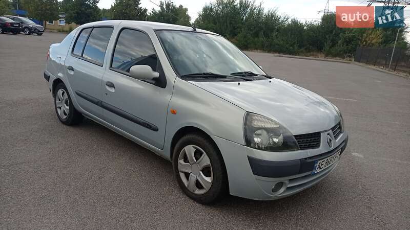Седан Renault Clio Symbol 2004 в 