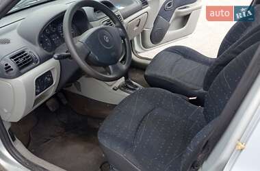 Седан Renault Clio Symbol 2004 в 