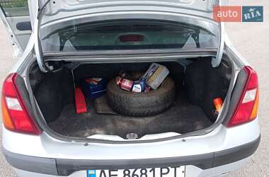 Седан Renault Clio Symbol 2004 в 