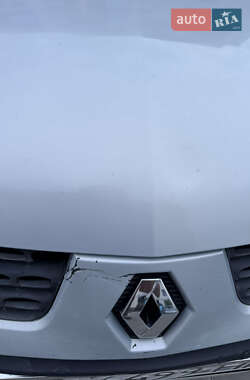 Седан Renault Clio Symbol 2003 в 