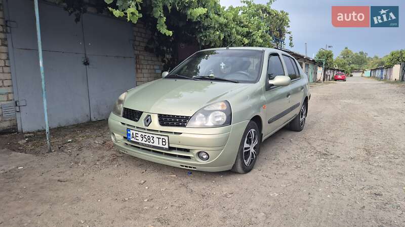 Renault Clio Symbol 2002