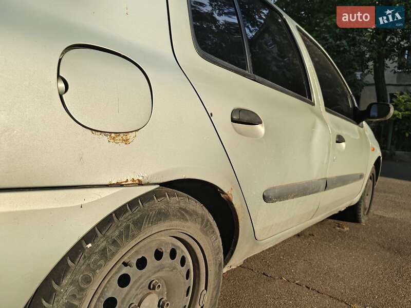 Седан Renault Clio Symbol 2003 в Одессе