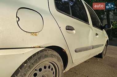 Седан Renault Clio Symbol 2003 в 