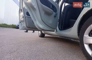 Седан Renault Clio Symbol 2004 в 