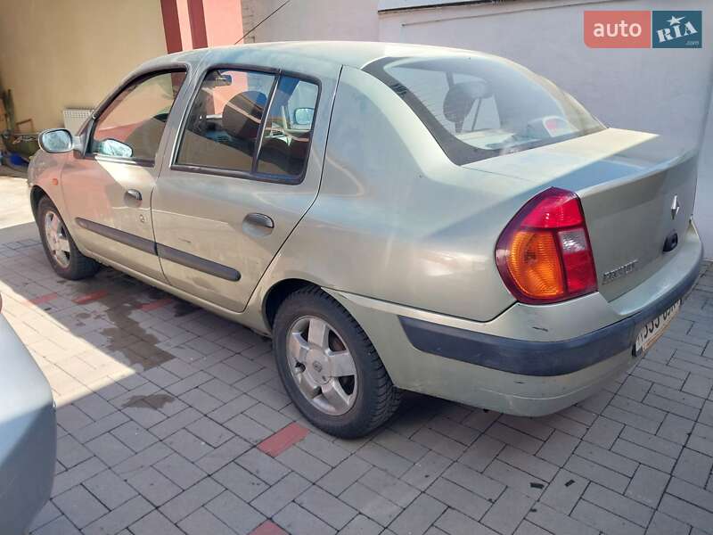 Седан Renault Clio Symbol 2003 в Киеве