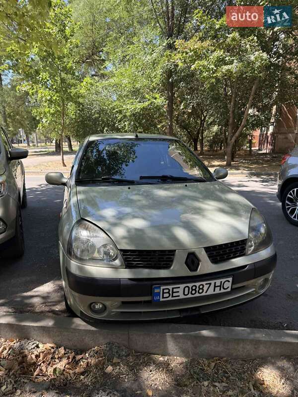 Renault Clio Symbol 2003