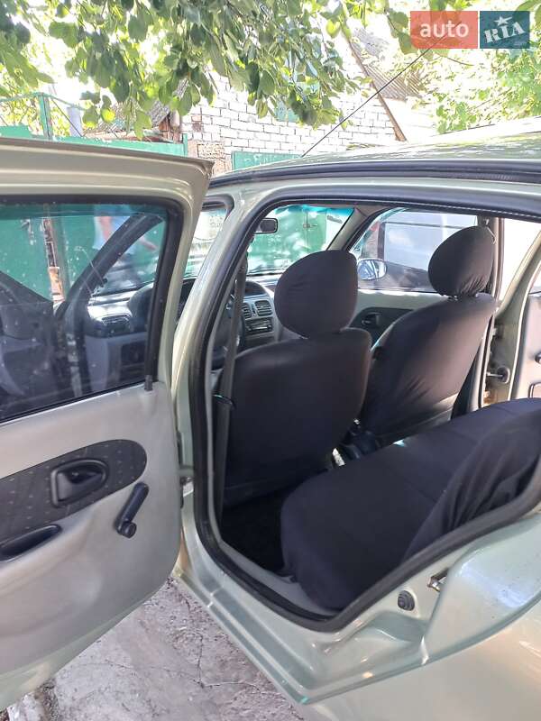 Седан Renault Clio Symbol 2003 в Миколаєві фото 5 Седан Renault Clio Symbol 2003 в Миколаєві
