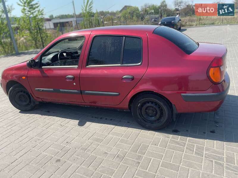 Седан Renault Clio Symbol 2003 в 