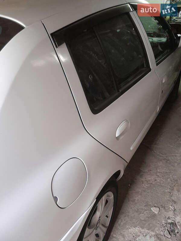 Седан Renault Clio Symbol 2008 в Николаеве